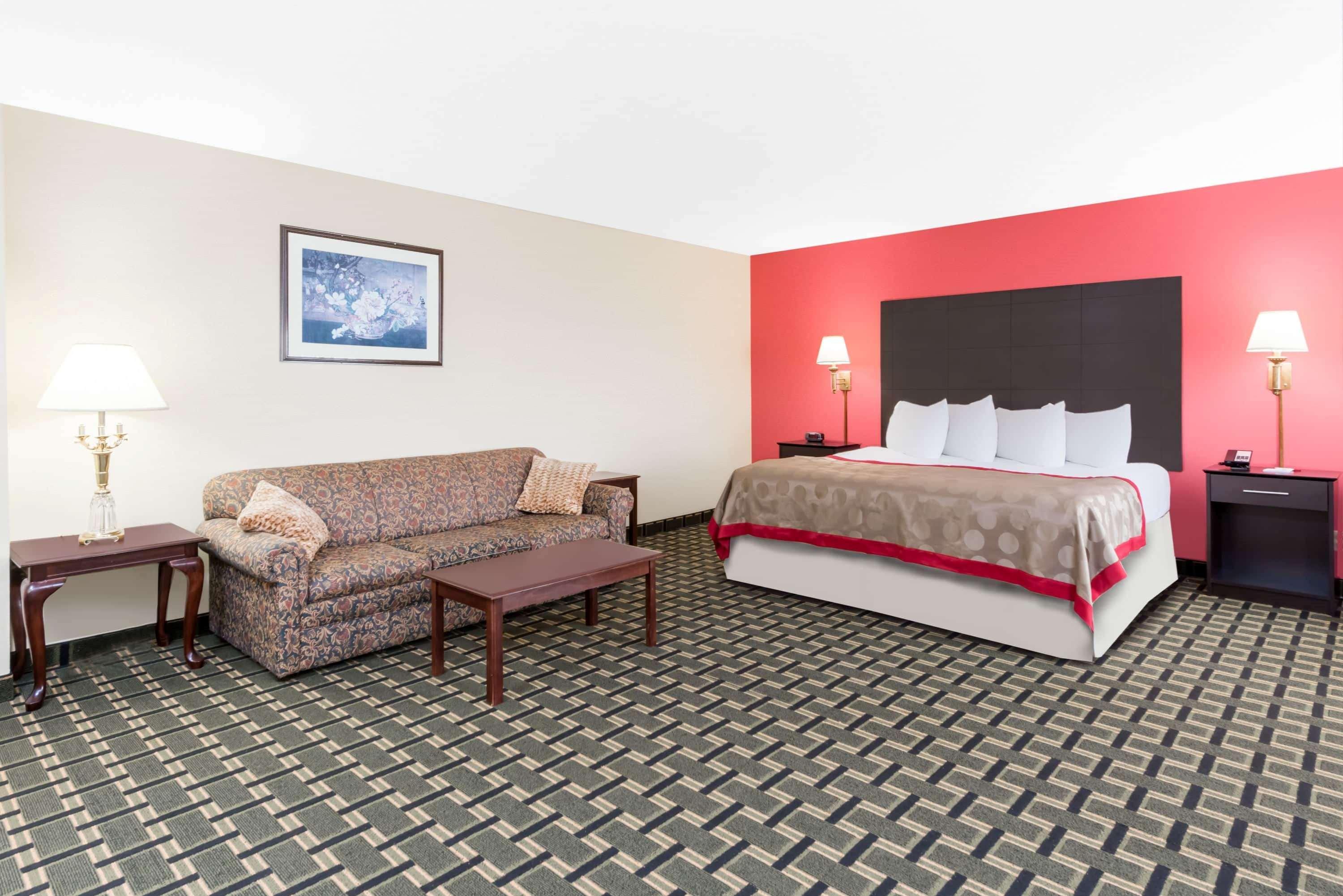 Ramada By Wyndham Vandalia Luaran gambar