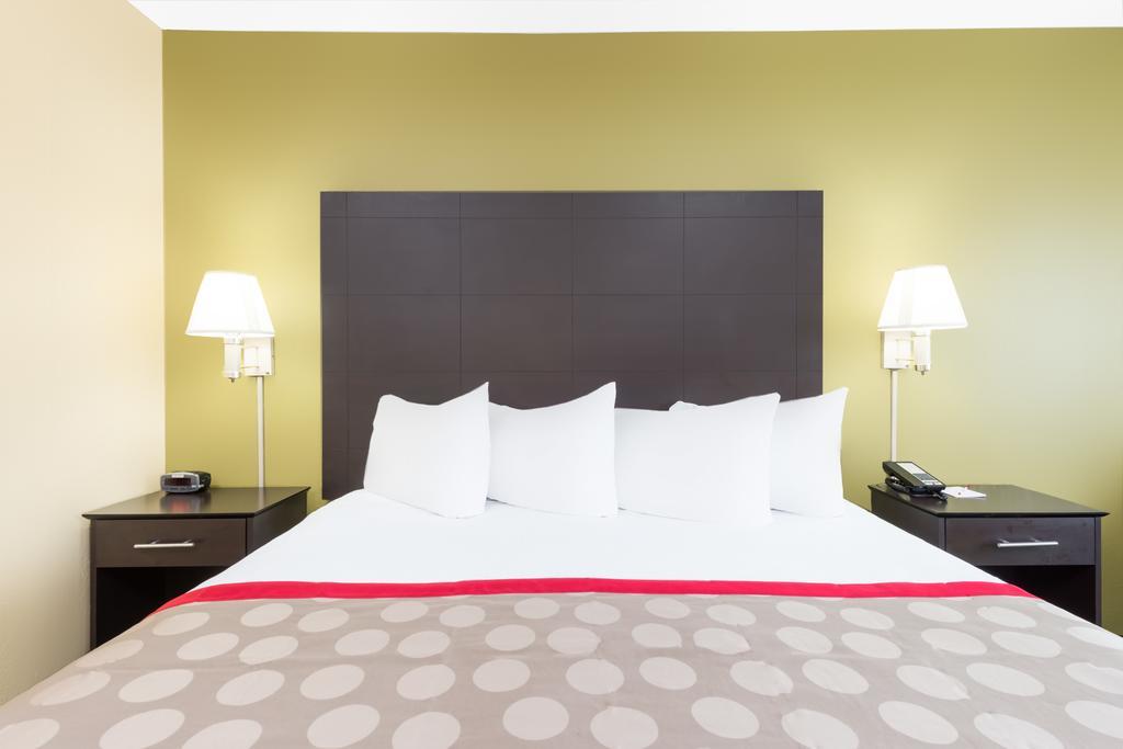 Ramada By Wyndham Vandalia Luaran gambar